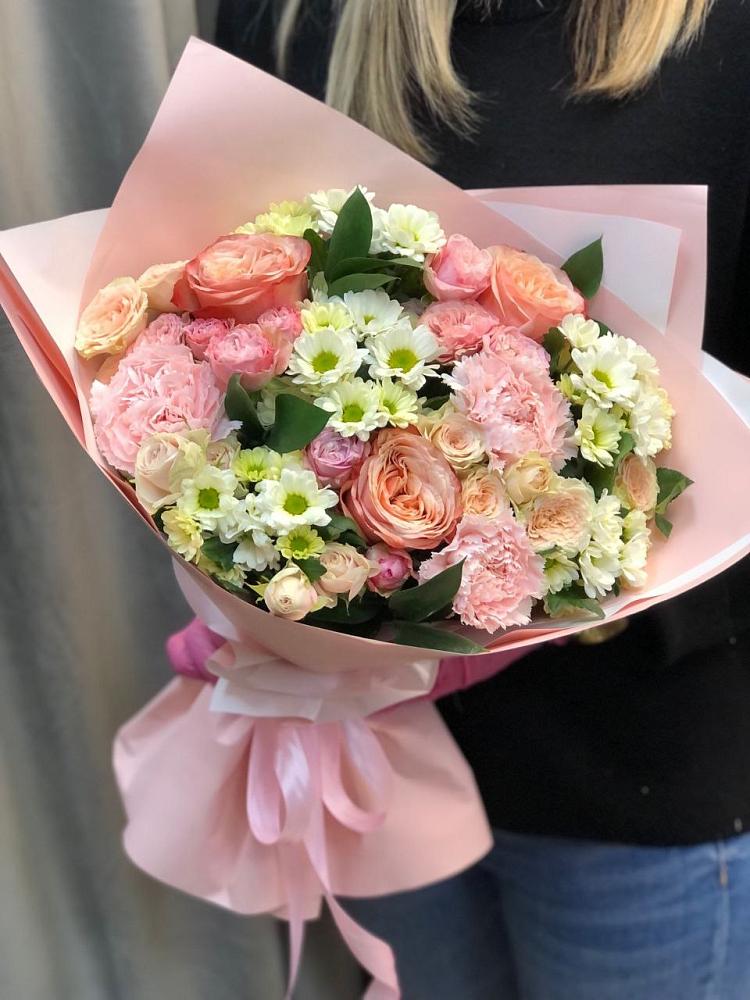 Букет цветов из: Гвоздики, Розы и Хризантемы в Тюменцево