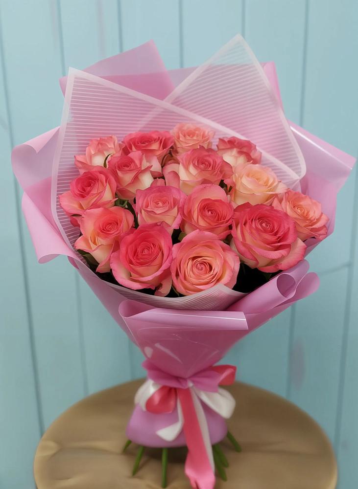 Букет 15 Розовых роз Равель в Тюменцево