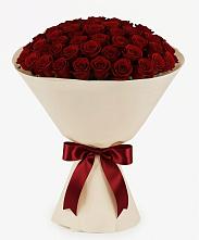 Букет 101 Бордовая роза Блэк Бакарра в Тюменцево