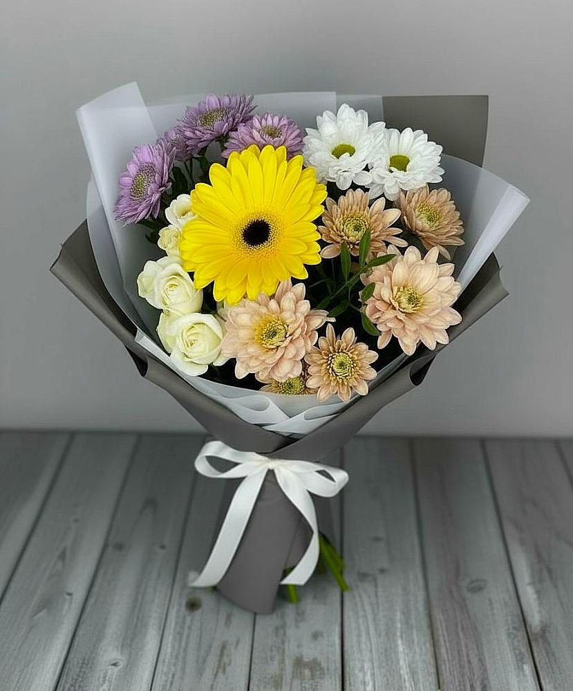 Букет цветов из: Розы, Герберы и Хризантемы в Тюменцево