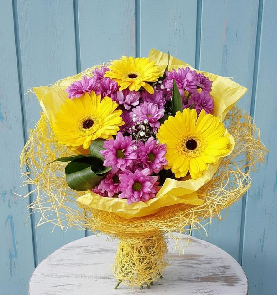 Букет цветов из: Хризантемы и Герберы в Тюменцево