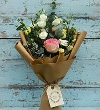 Букет цветов из:  Розы и Лизиантусы в Тюменцево