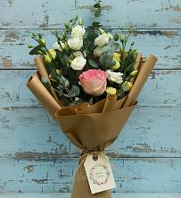 Букет цветов из:  Розы и Лизиантусы в Тюменцево