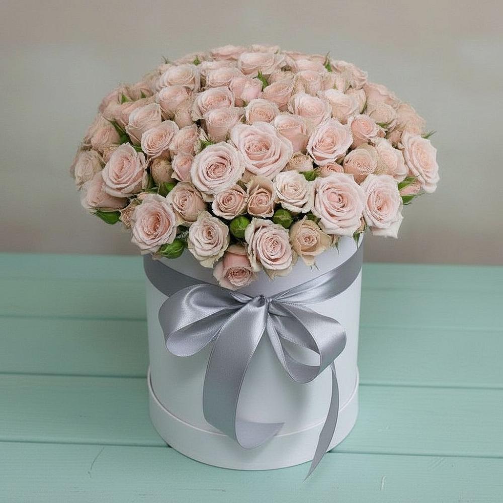 Цветочная композиция из Розы в шляпной коробке в Тюменцево